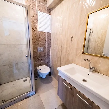 Hotel Framehome