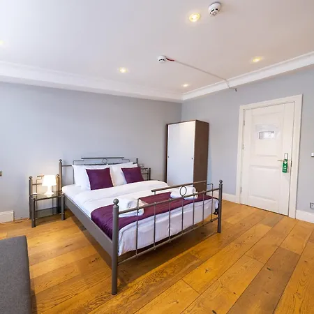 Framehome Hotel