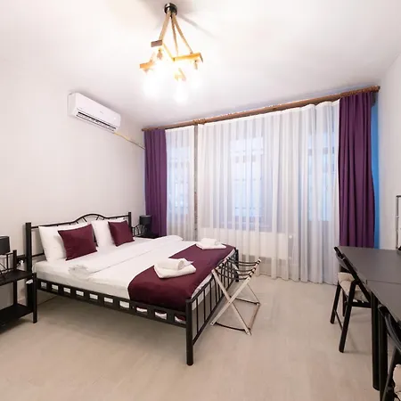 Hotel Framehome