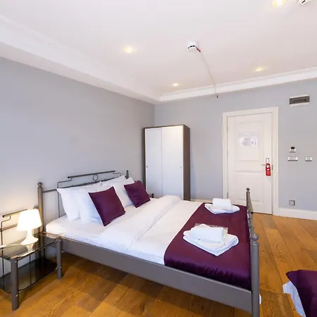 Framehome Hotel